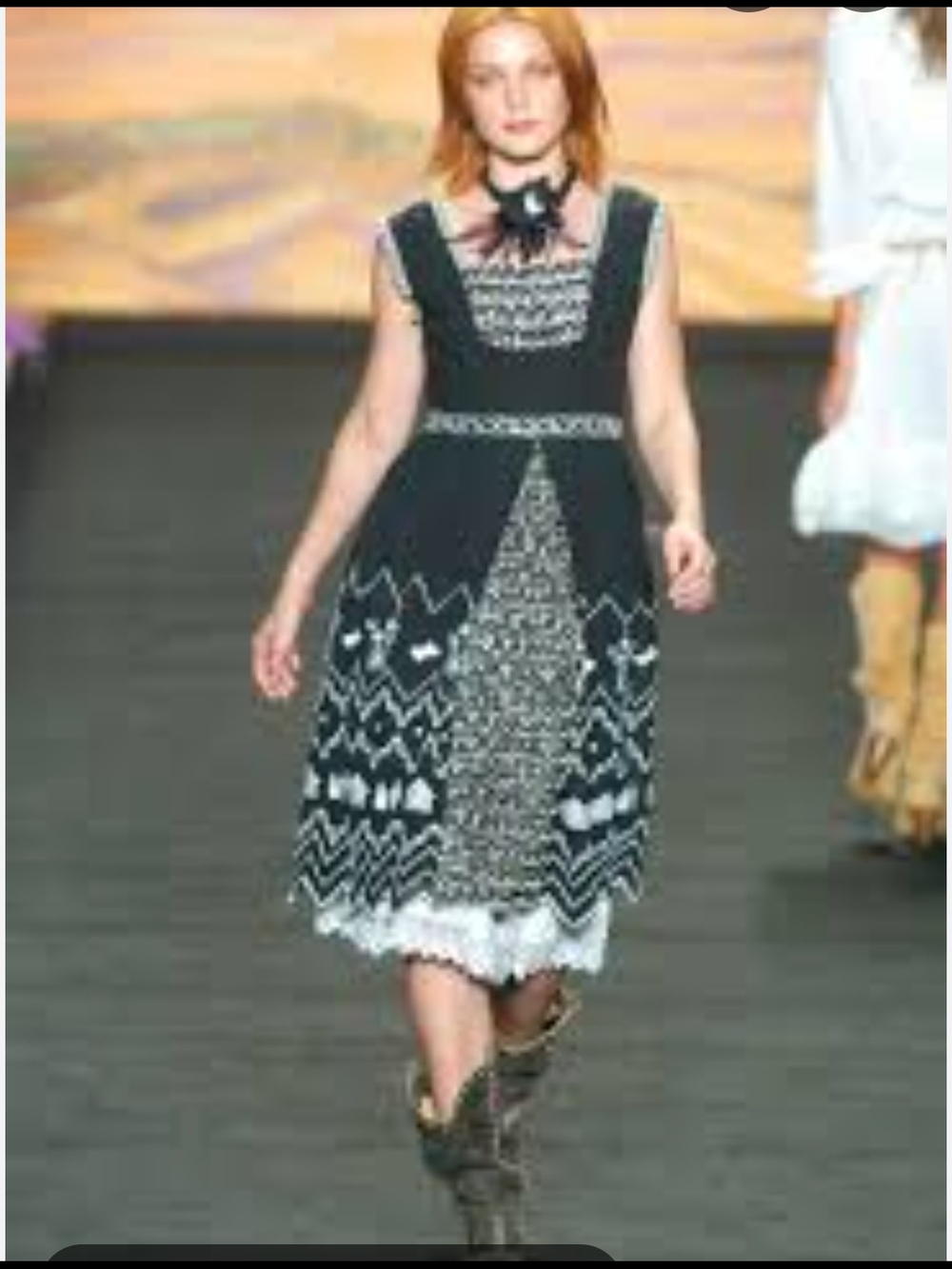 Vintage Anna Sui Embroidered Little Houses Village Motif Midi Dress Whimsigoth S